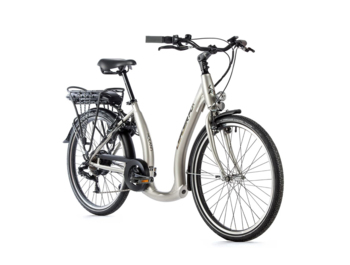 City-E-Bike mit schlankem Design, starrer Gabel, 26"-Laufrädern und einem speziell modifizierten Rahmen für ein sehr komfortables Aufsteigen.